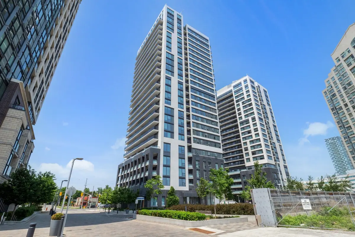 30 Samuel Wood WAY #413, Toronto W08, ON M9B 0C9