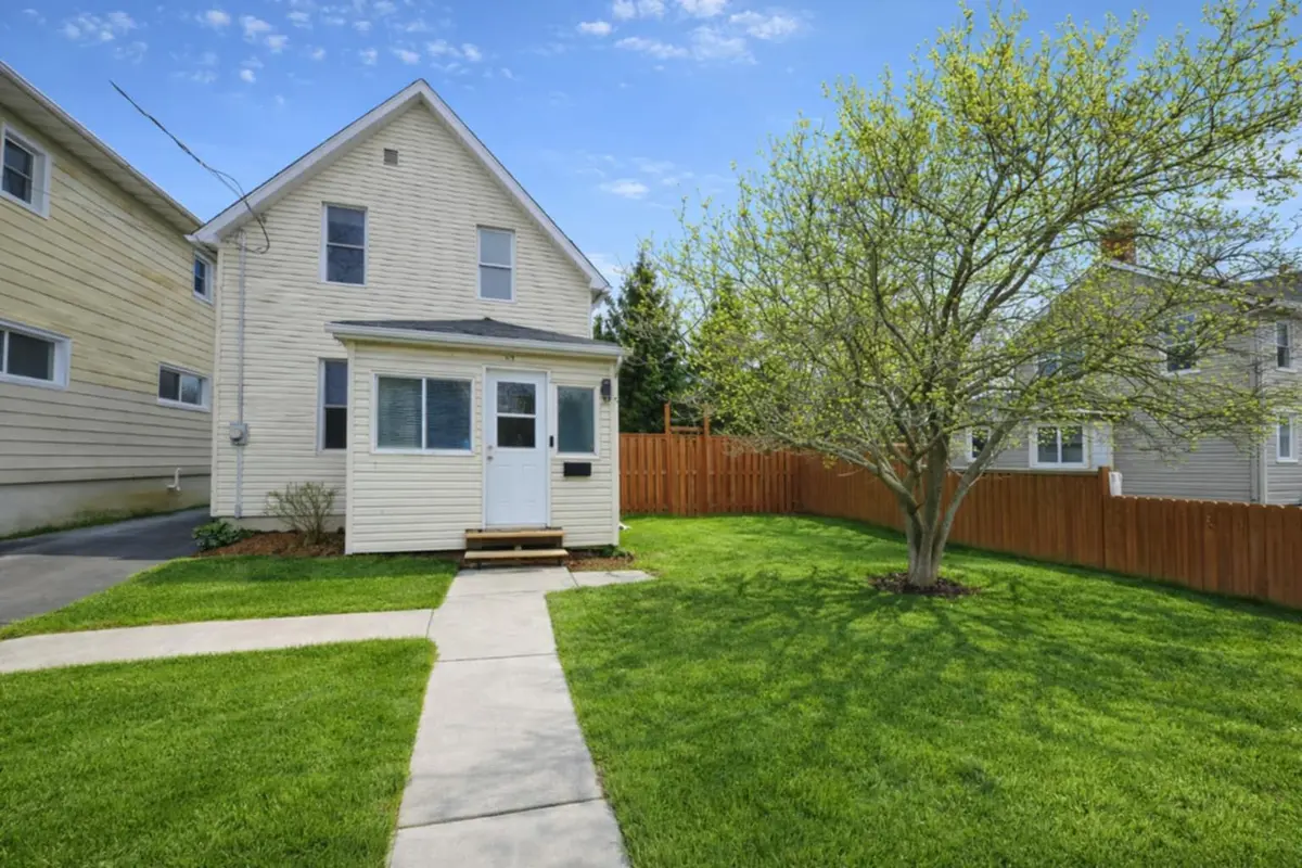 319 Third ST W, Cornwall, ON K6J 2P4