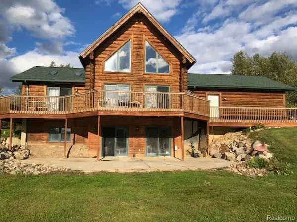 10374 Wilson RD, Otisville Village, MI 48463