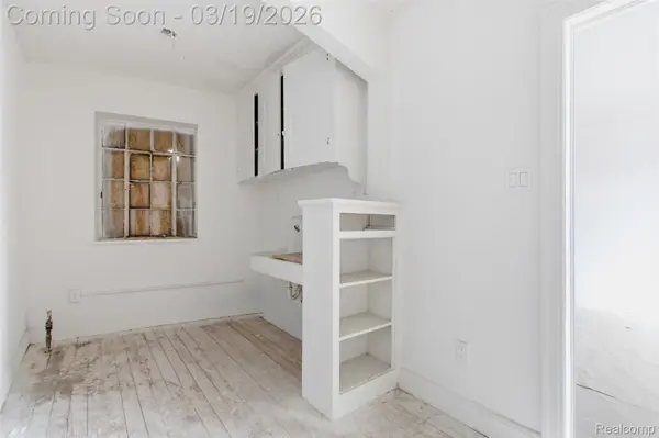 15523 Mack AVE, Detroit, MI 48224