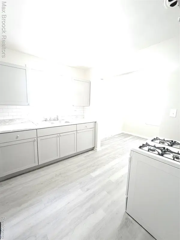 15430 Mark Twain ST, Detroit, MI 48227