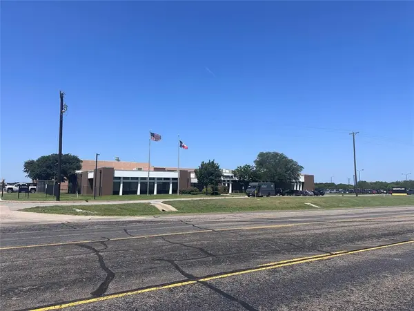 6935 N Fm 1417, Denison, TX 75020