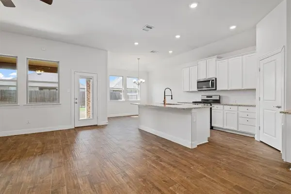 3021 Cobalt Drive, Aubrey, TX 76227