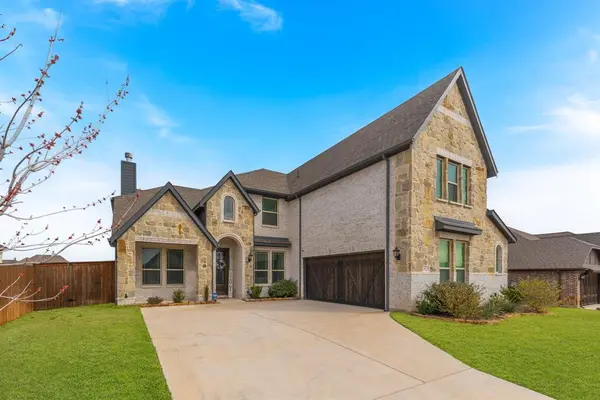 3825 Honey Grove Drive, Midlothian, TX 76065