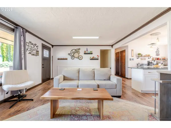 656 NW THORNTON LAKE DR, Albany, OR 97321