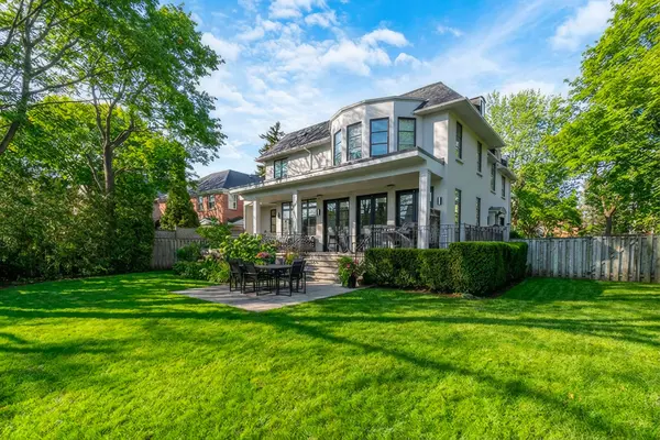 74 Esgore DR, Toronto C04, ON M5M 3R7