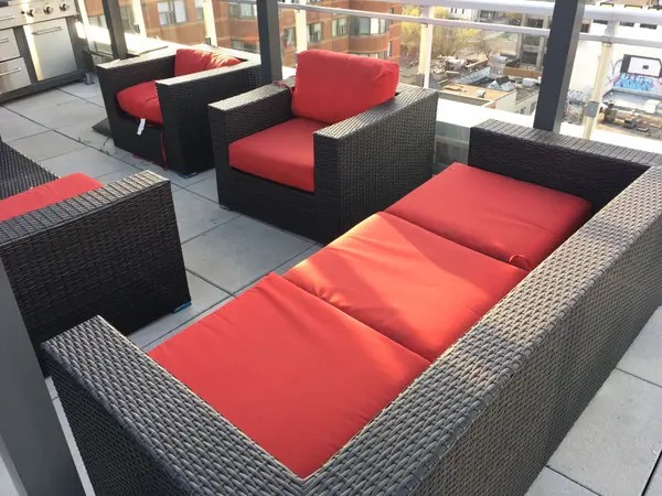 10 Willison SQ N #305, Toronto C01, ON M5T 0A8