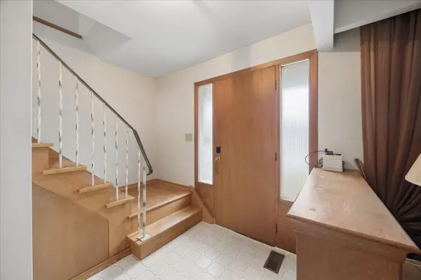 865 Regent DR, Oshawa, ON L1G 1J2