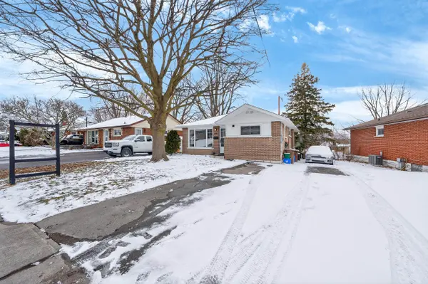 384 Elizabeth ST, Oshawa, ON L1J 5S8