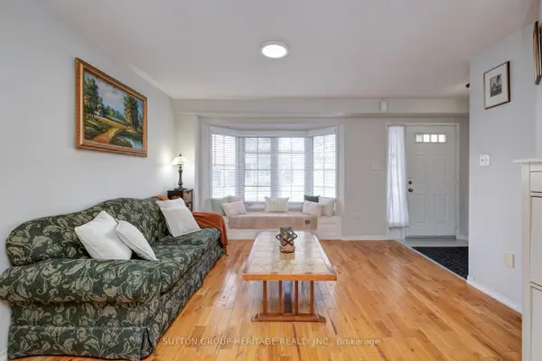 19 Bradbury CRES, Ajax, ON L1T 4H5