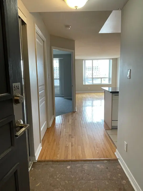 19 Northern Heights DR #514, Richmond Hill, ON L4B 4M4