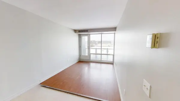 95 Barrie RD #401, Orillia, ON L3V 0B2