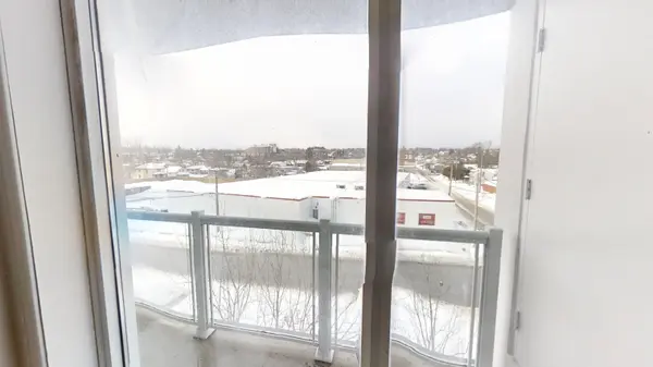 95 Barrie RD #401, Orillia, ON L3V 0B2