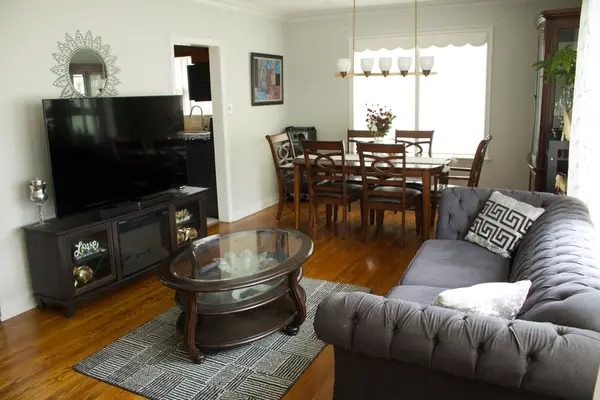 20 Kennebec CRES, Toronto W10, ON M9W 2R7