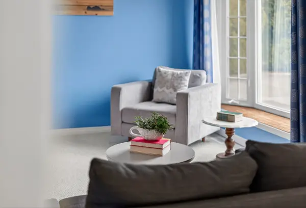 4 Mary AVE, Prince Edward County, ON K0K 3L0