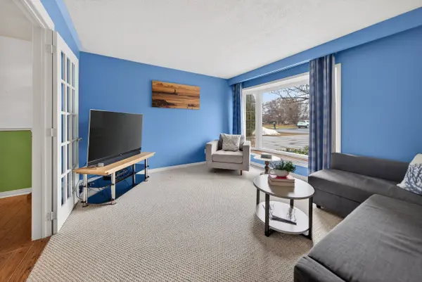 4 Mary AVE, Prince Edward County, ON K0K 3L0