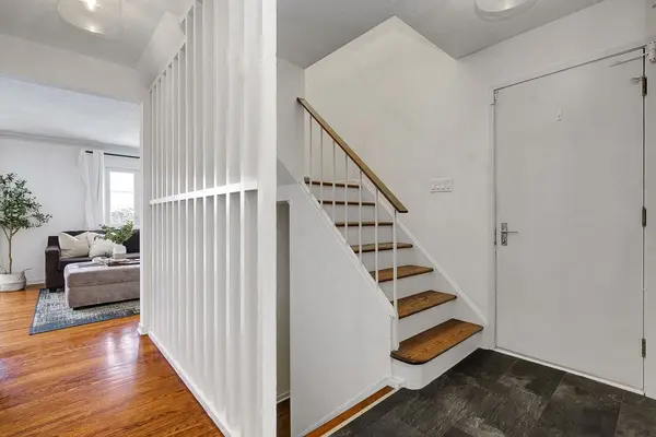 3920 Old Richmond RD #C, Bells Corners And South To Fallowfield, ON K2H 5C6