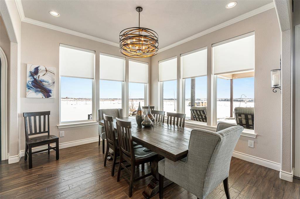 2790 W FM 922 Road, Valley View, TX 76272