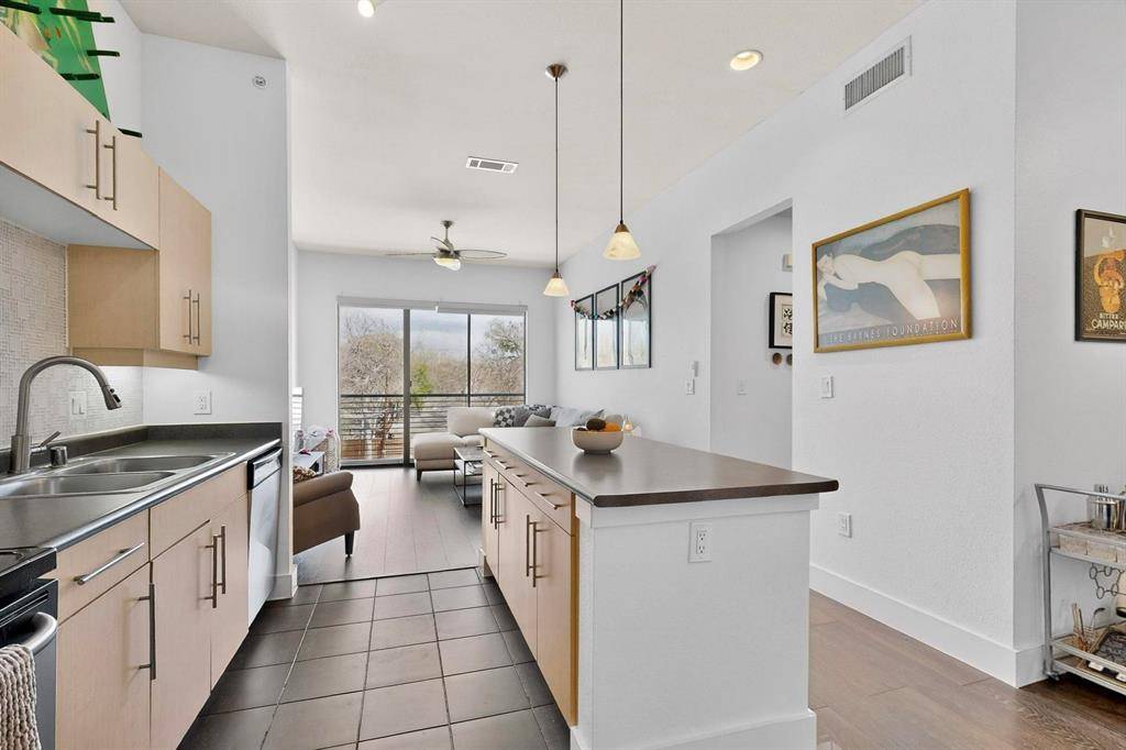 4414 Cedar Springs Road #318, Dallas, TX 75219