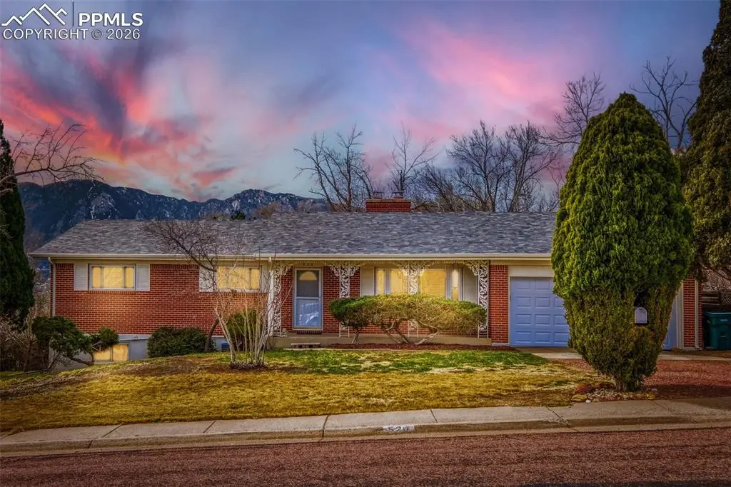 520 Crestridge AVE, Colorado Springs, CO 80906
