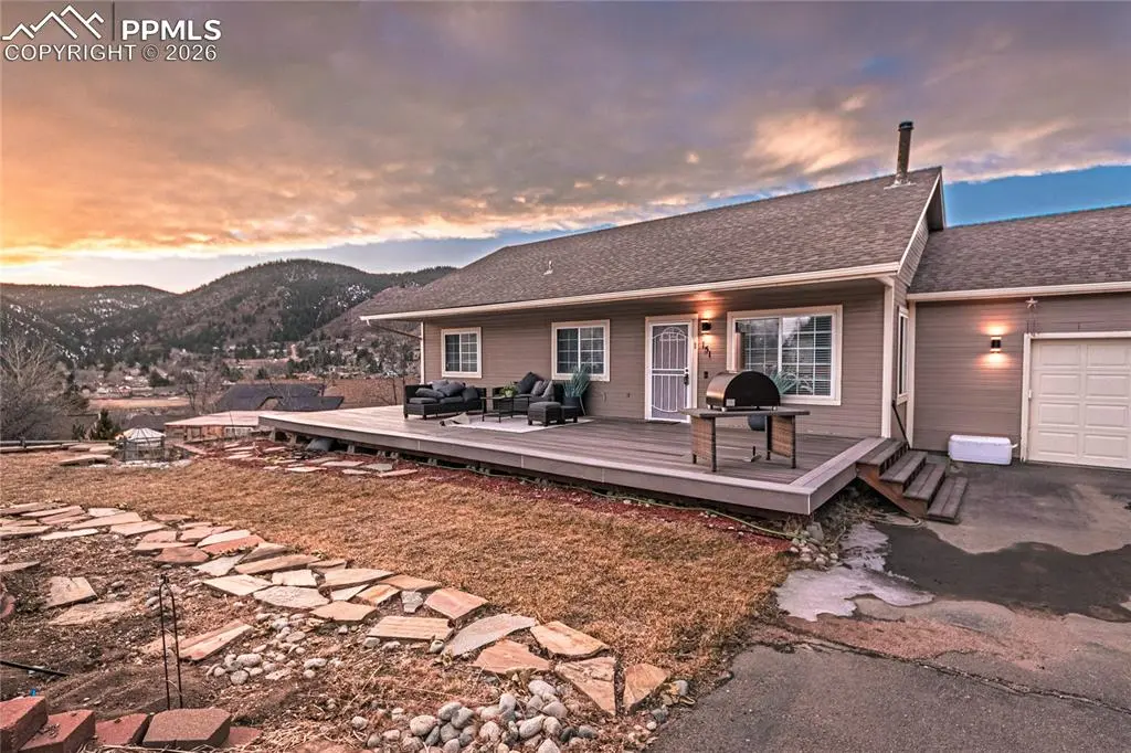 151 Star View CIR, Palmer Lake, CO 80133