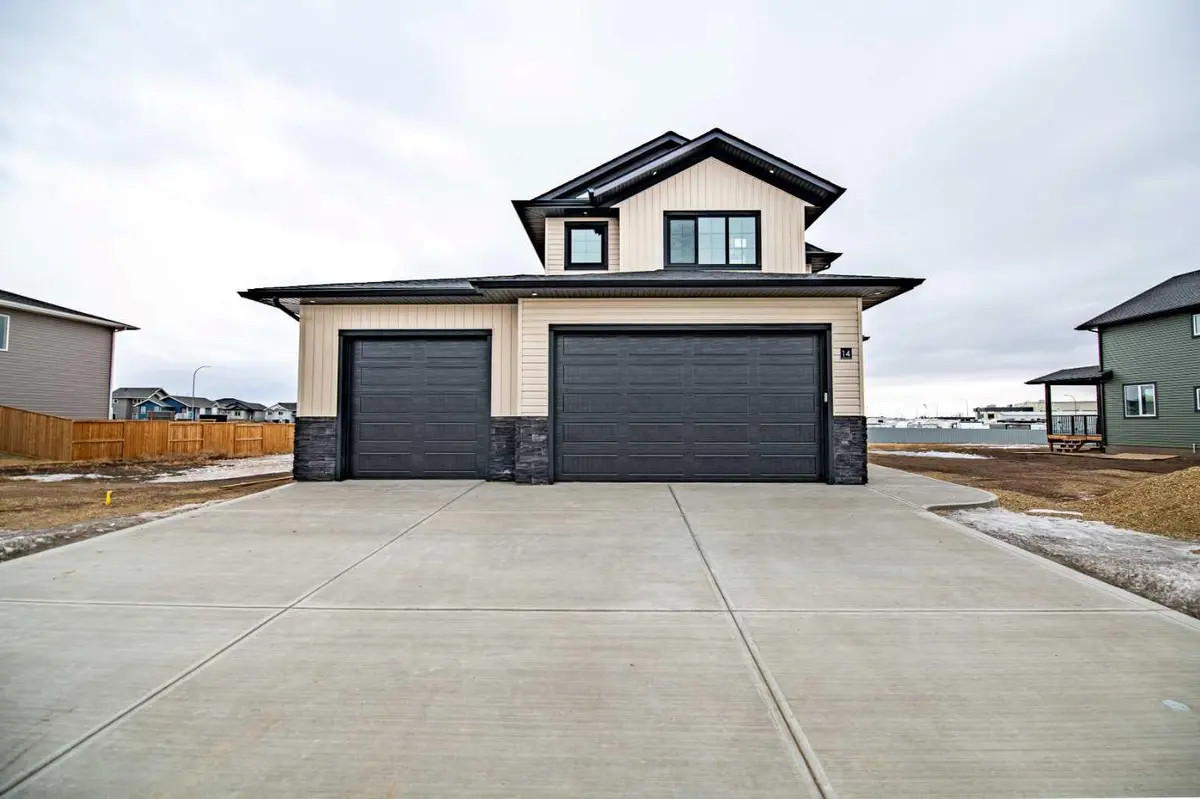 14 Vista Close, Blackfalds, AB T4M 0L3