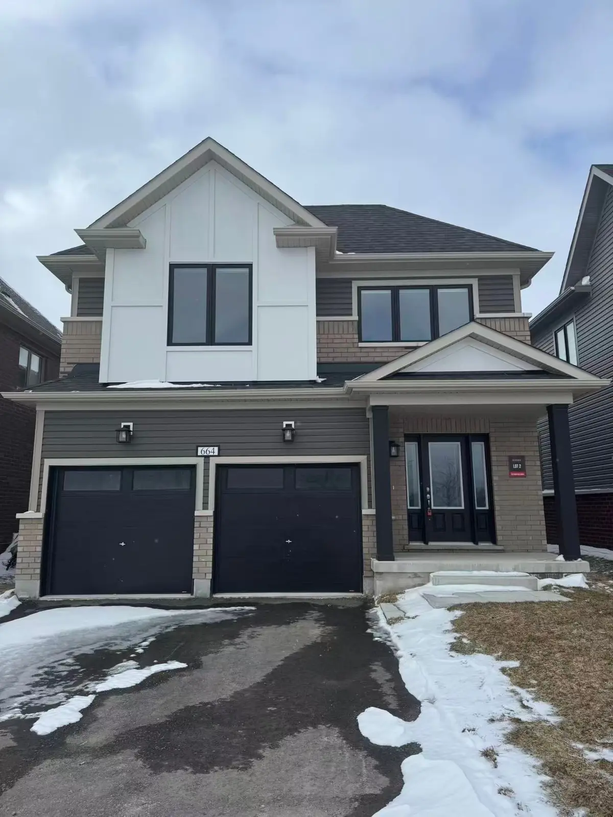 664 Grand Ridge AVE, Oshawa, ON L1K 0E2