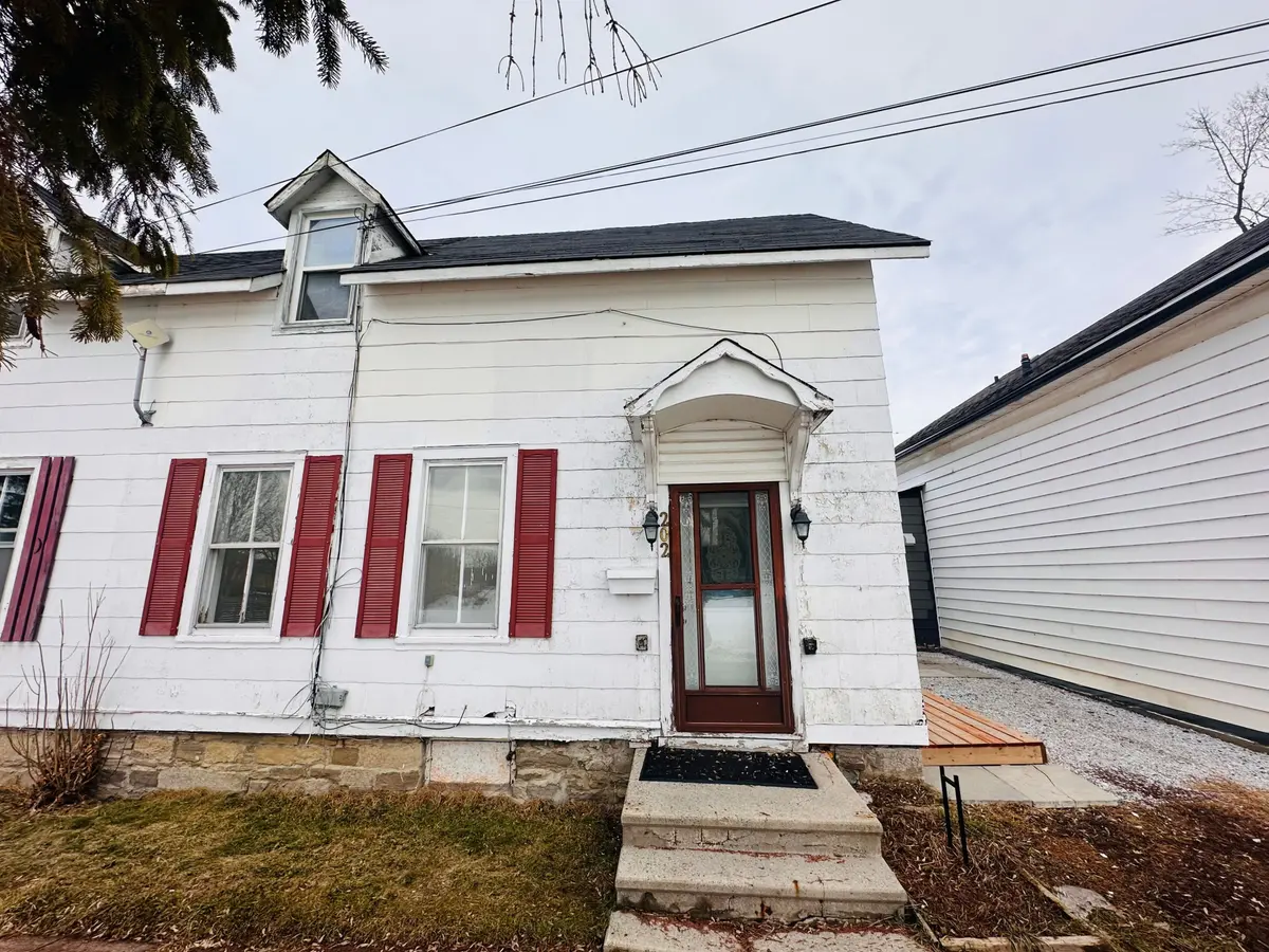 202 Bell ST, Arnprior, ON K7S 2R4