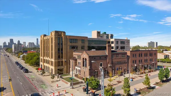 2761 E Jefferson AVE, Detroit, MI 48207