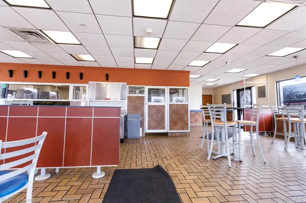 17431 DIX RD #1, Melvindale, MI 48122