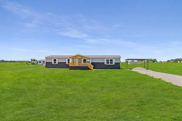 3106 Smyrna Road, Sunset, TX 76270