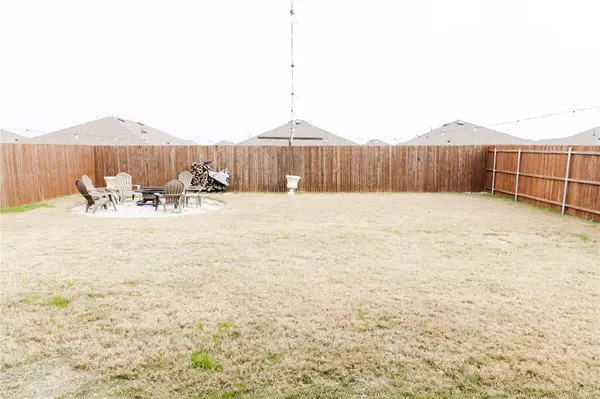 6505 Waterfall Lane, Princeton, TX 75407