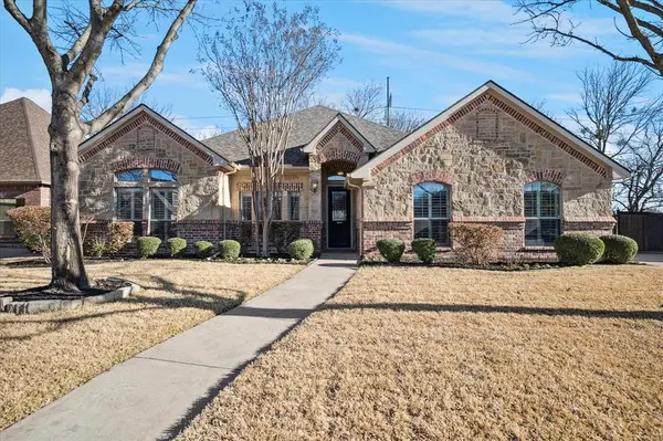 3308 Texas Trail Court,  Hurst,  TX 76054