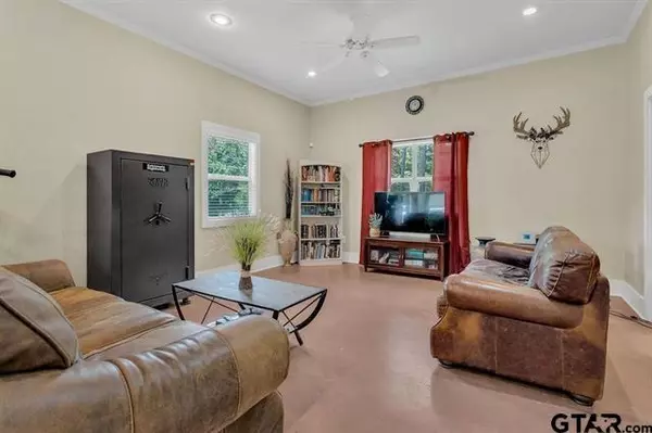 249 Private Road 6936, Alba, TX 75410