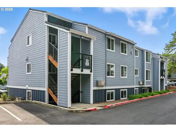 47 EAGLE CREST DR #53, Lake Oswego, OR 97035