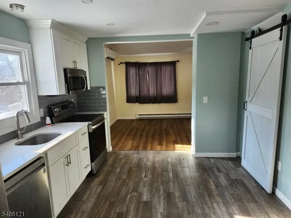 18 Mountainside Dr, Vernon Twp., NJ 07461