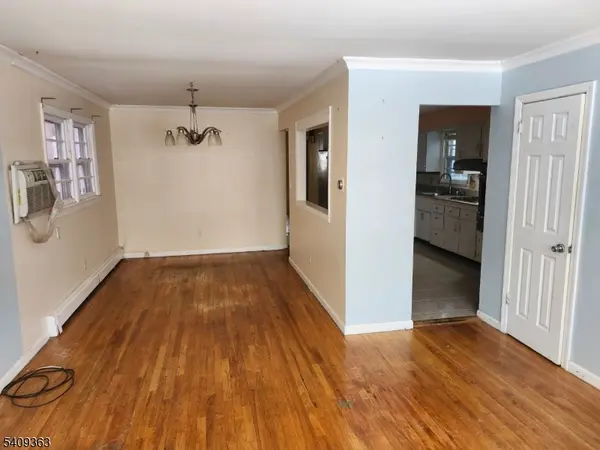 348 Cator Ave, Jersey City, NJ 07305