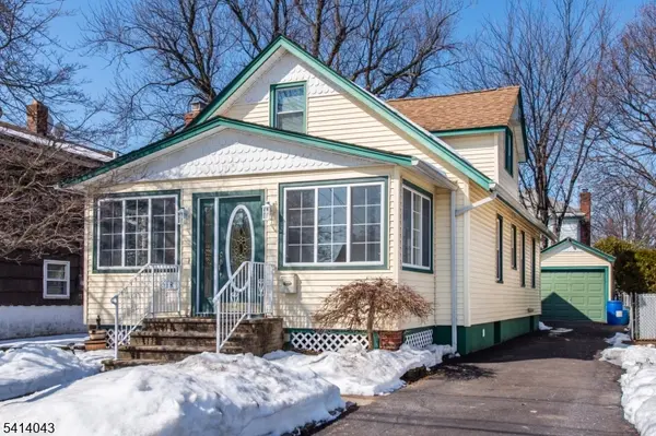 18 Johnson St, Clifton City, NJ 07014