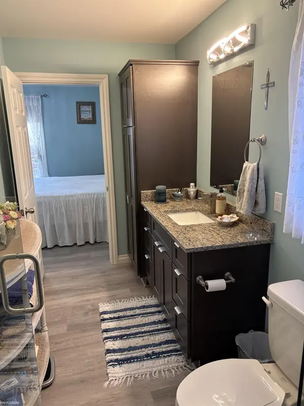 9309 Oakdale ST, Clay Twp, MI 48001