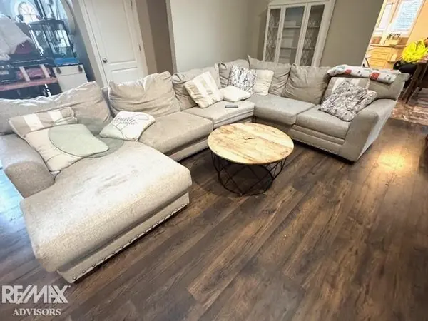 68135 Lake Angela DR, Richmond, MI 48062