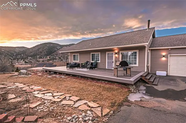 151 Star View CIR, Palmer Lake, CO 80133