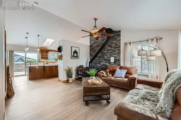 151 Star View CIR, Palmer Lake, CO 80133