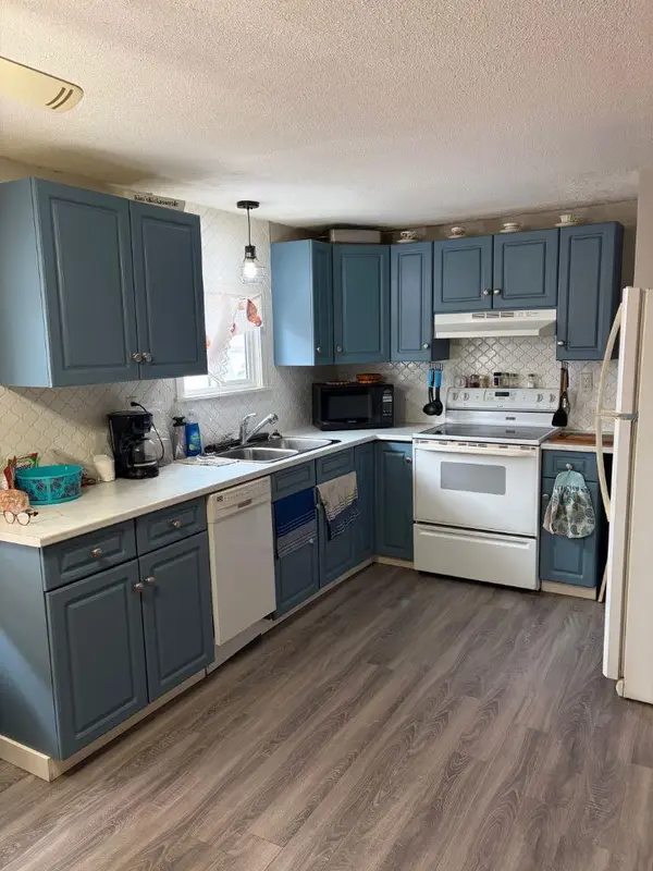 224 Polar AVE NE, High River, AB T1V 1J5