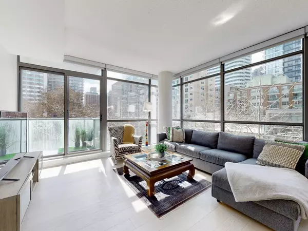 Toronto C08, ON M4Y 3C4,281 Mutual ST #403