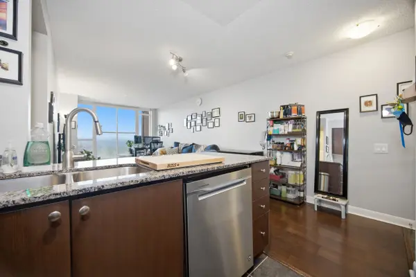 525 Wilson AVE #633, Toronto C06, ON M3H 0A7