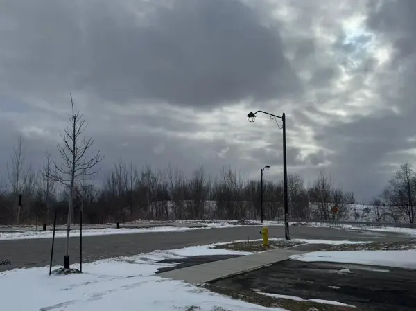 664 Grand Ridge AVE, Oshawa, ON L1K 0E2