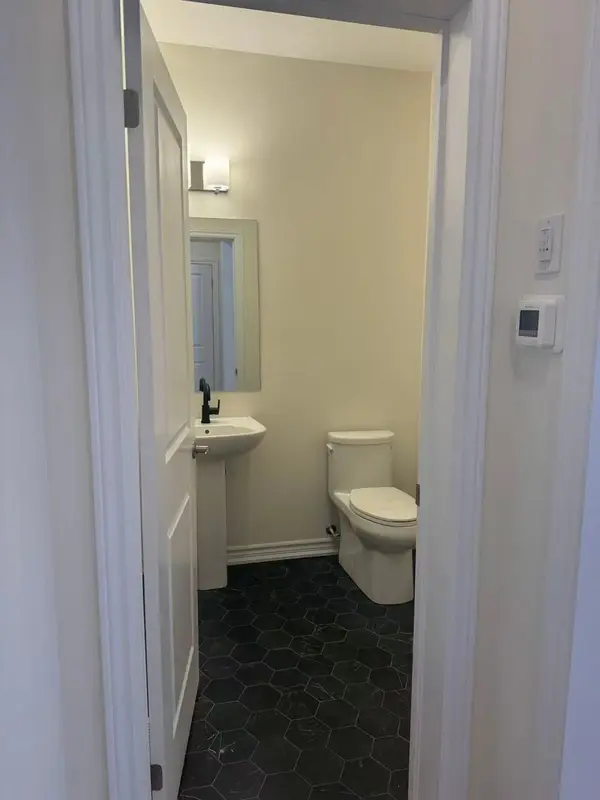 664 Grand Ridge AVE, Oshawa, ON L1K 0E2