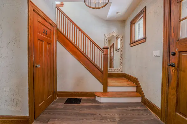 75 Oshawa BLVD S, Oshawa, ON L1H 5R1