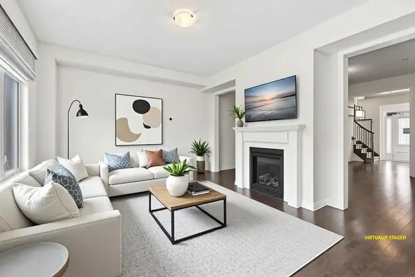 5 Valleo ST, Georgina, ON L4P 0J8