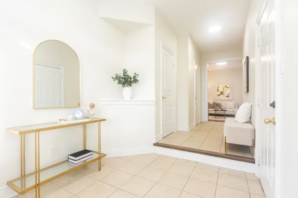 31 Bernbridge RD E, Markham, ON L6B 0S3